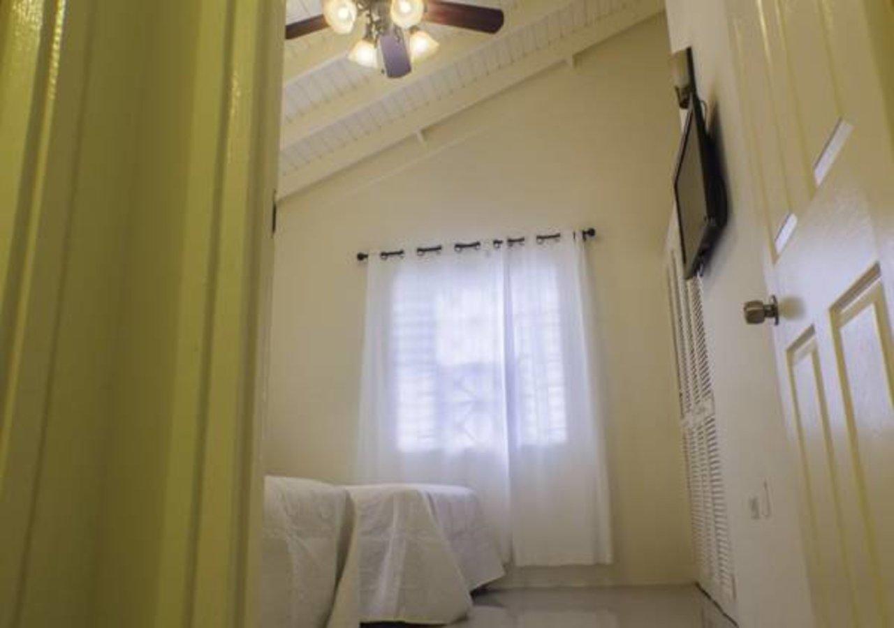 N2N Suites - Ochio Rios Vacation Home Очо-Ріос Екстер'єр фото